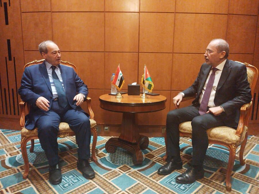 الصفدي والمقداد يبحثان التقدم بمخرجات اجتماع