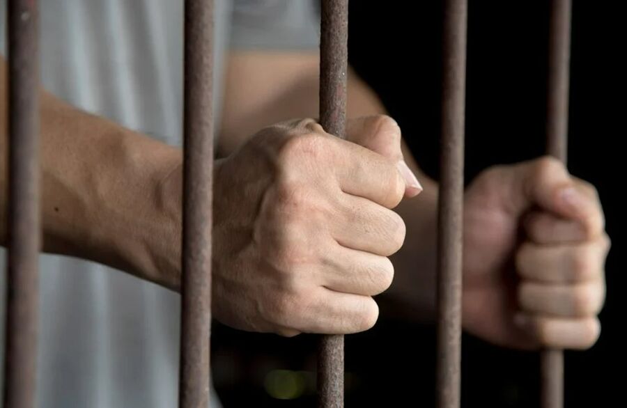 الأشغال المؤقتة لشاب تزوج فتاة قاصرا