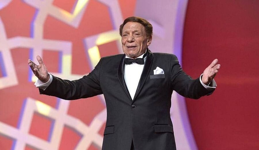 أشرف زكي يكشف حقيقة وفاة عادل