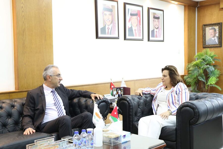 وزيرة الاستثمار وسفير قبرص يتابعان مخرجات