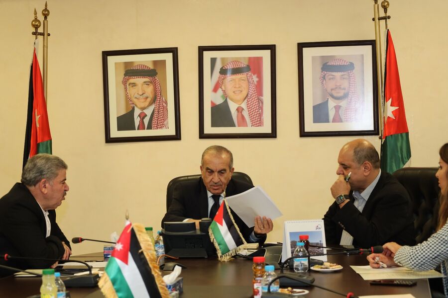 أبو السمن والهناندة يبحثان سبل تحسين