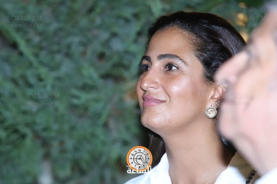 البشير: المرأة في إرادة بمواقع قيادية،