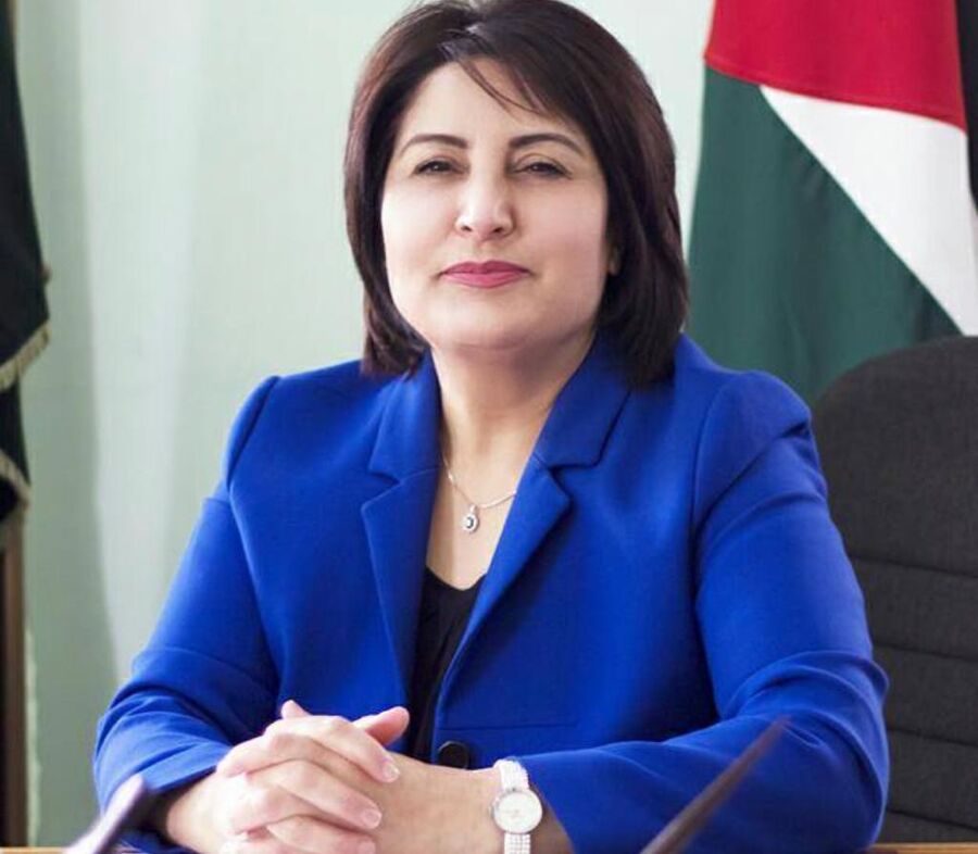 د. امل نصير عضوا في مجلس