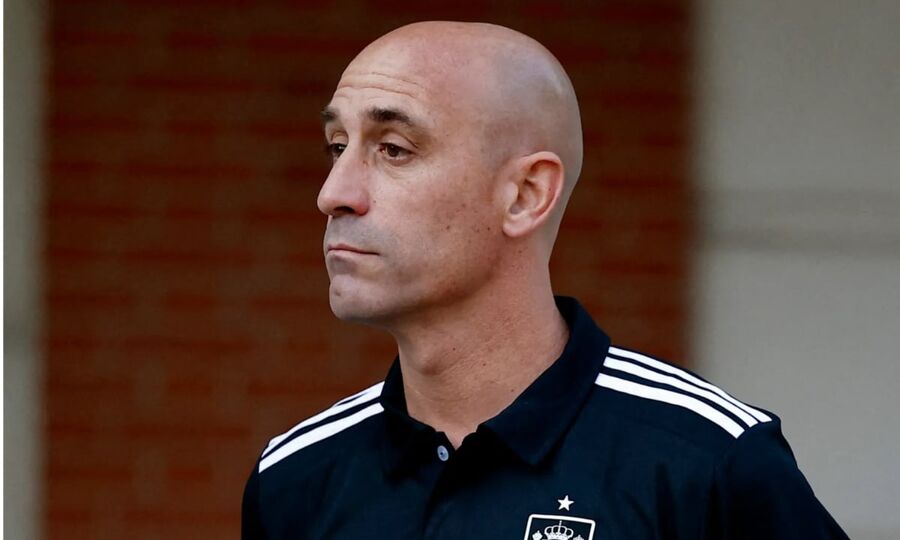 روبياليس مهدد بالحظر 15 عاما