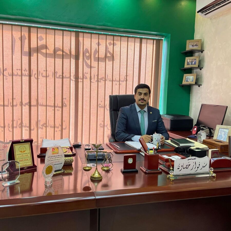 آسرة أرض العز تهنئ المحامي سند