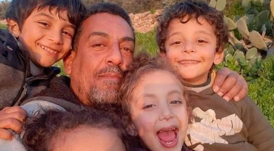 حادث حوفا.. أب يفقد 3 من