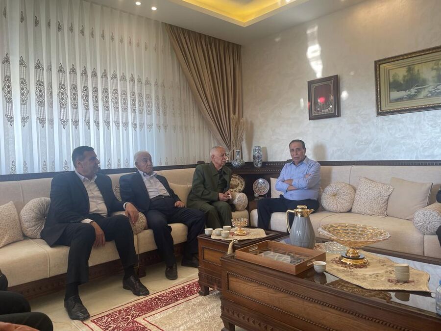 العيسوي يطمئن على صحة اللواء الركن