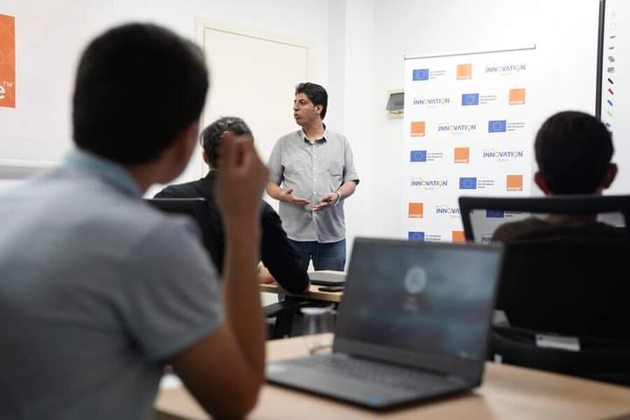 اورانج والاتحاد الاوروبي يدعمان دورة مهارات