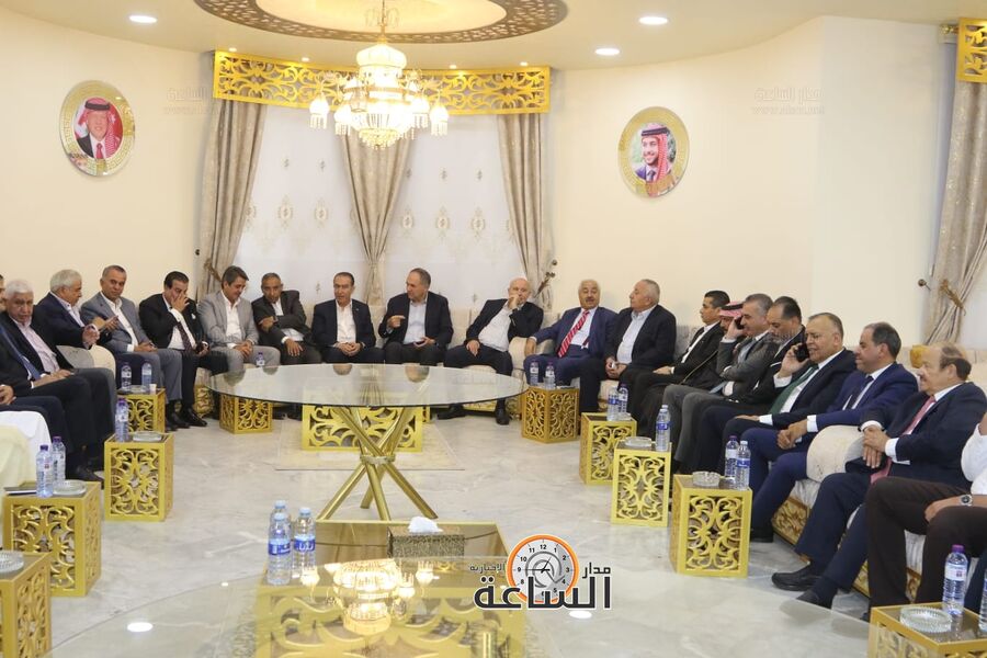 الغويري يولم لنواب واعيان وشخصيات (صور)