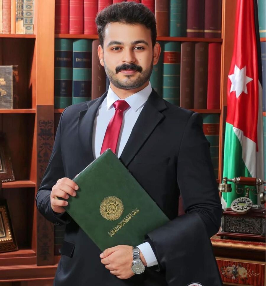 المرايات يهنئ السبايلة لإجتيازه مرحلة البكالوريوس