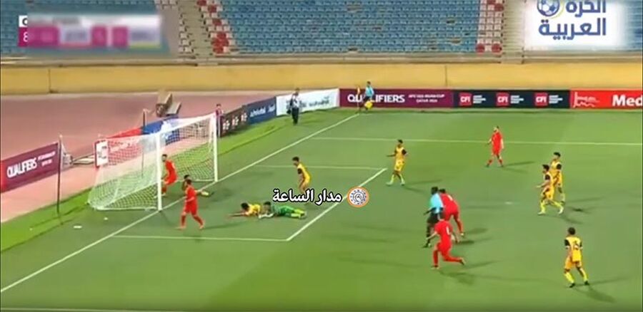لاعب الأردن امين الشناينة يسجل هدفا