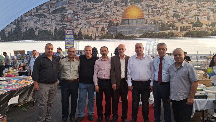 جبر ابو فارس: 46 دار نشر