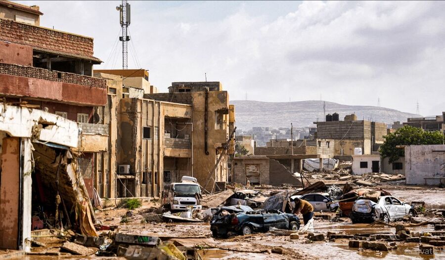 العاصفة دانيال تضرب ليبيا.. 2800 قتيل