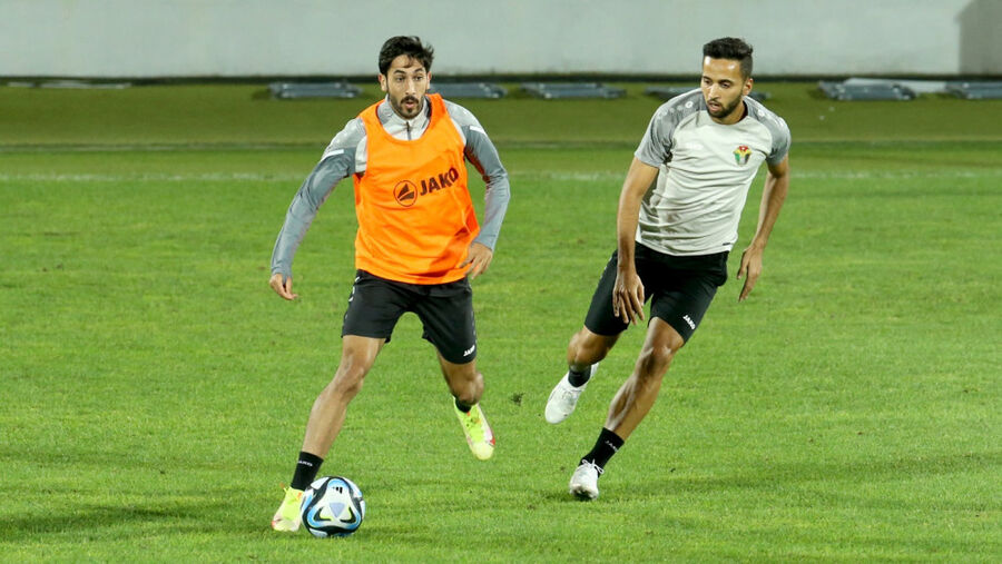 المنتخب الوطني لكرة القدم يخسر أمام