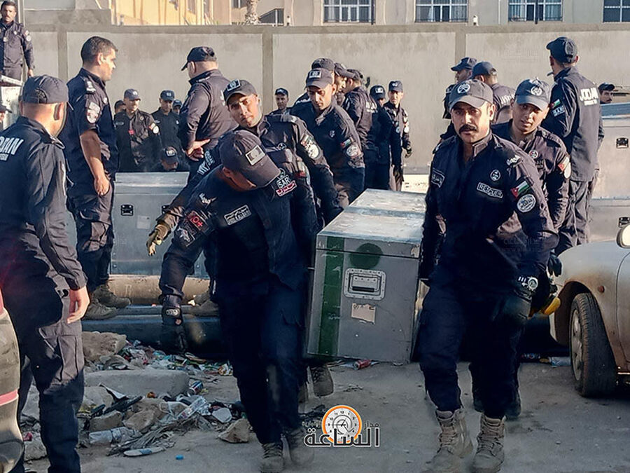 فريق الانقاذ الاردني يصل الى درنة