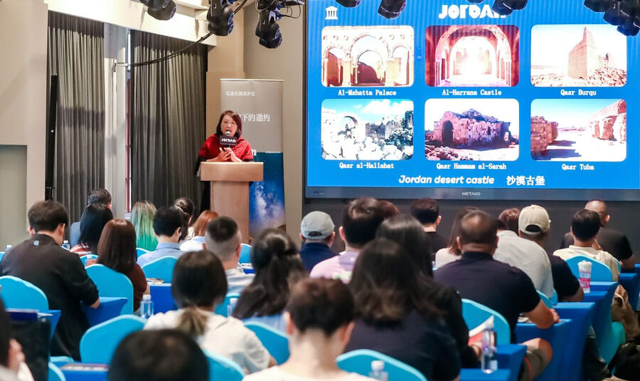 تنشيط السياحة تقيم معرضين بالصين لإبراز