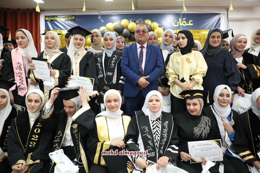 مديره مدرسه أسماء بنت ابي بكر