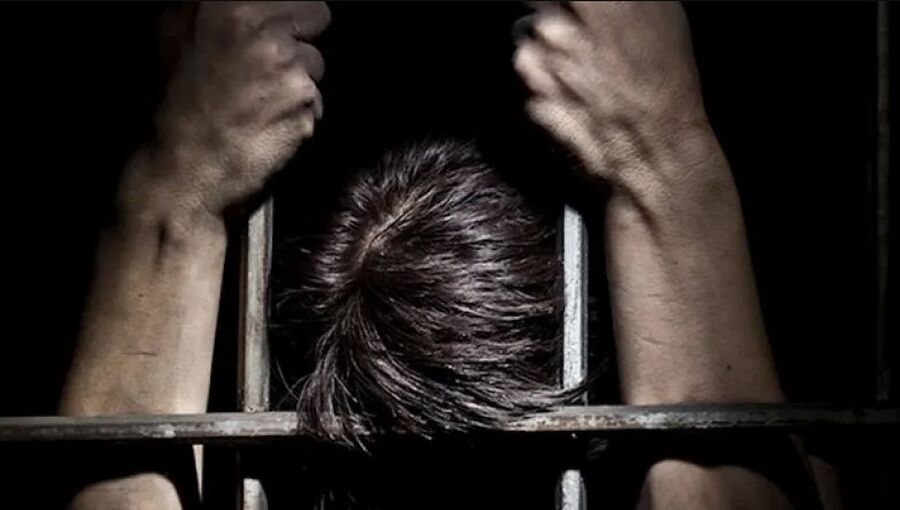 تعرف على فتاة بعمر 13 سنة