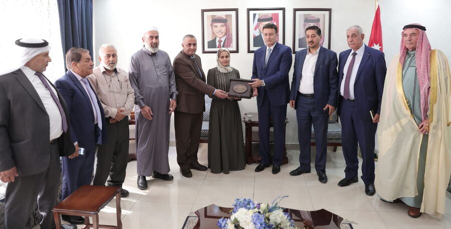 مجلس النواب يكرم حافظة القرآن الكريم