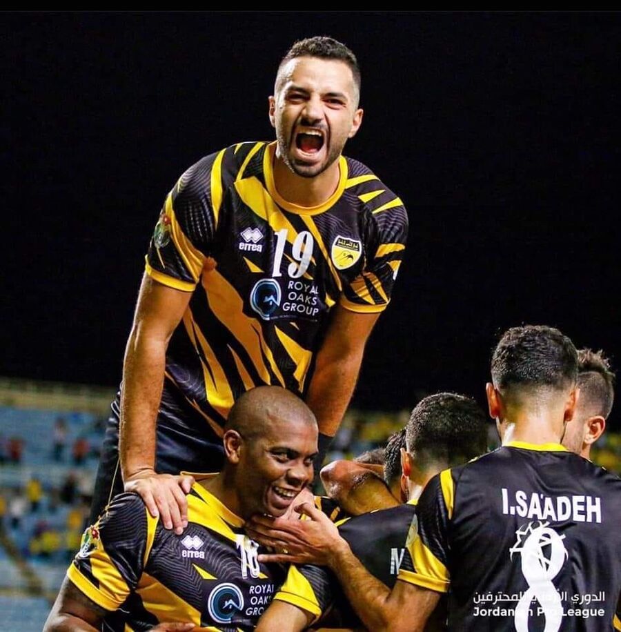 لاعب كرة القدم حجازي ماهر يحترف