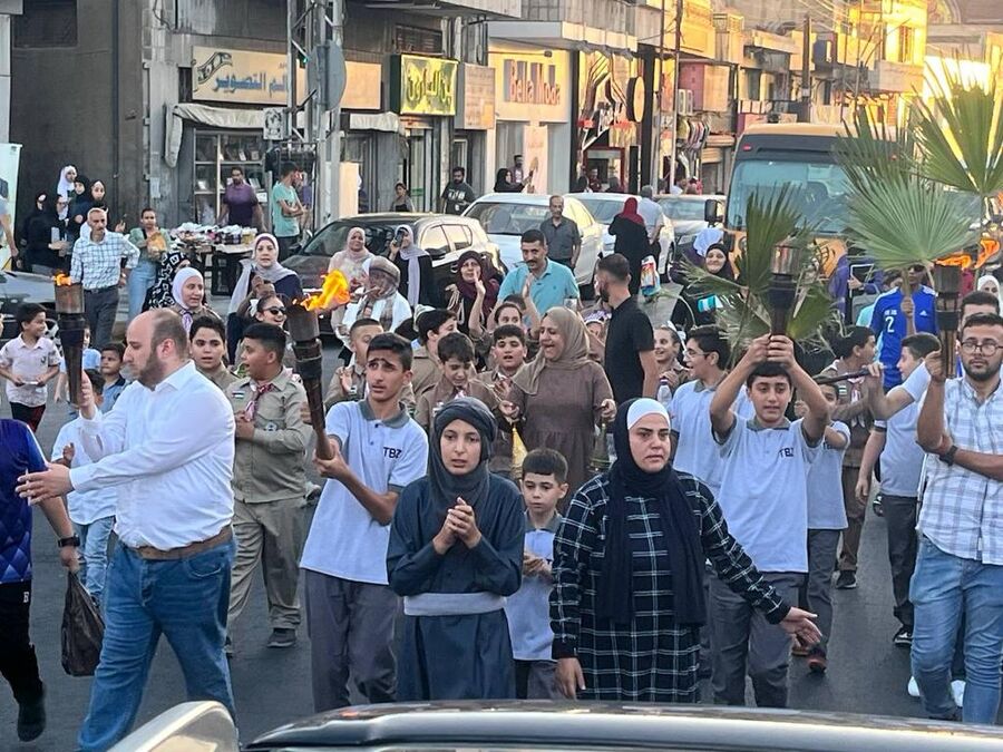 احتفالا بالمولد النبوي.. مسيرة لمدرسة طارق