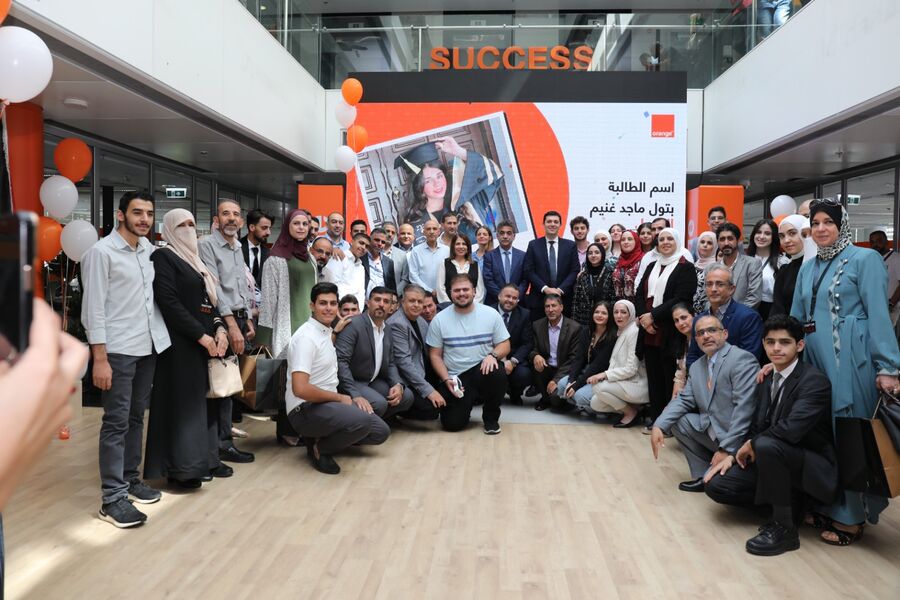 أورنج الأردن تكرّم المتفوقين في التوجيهي