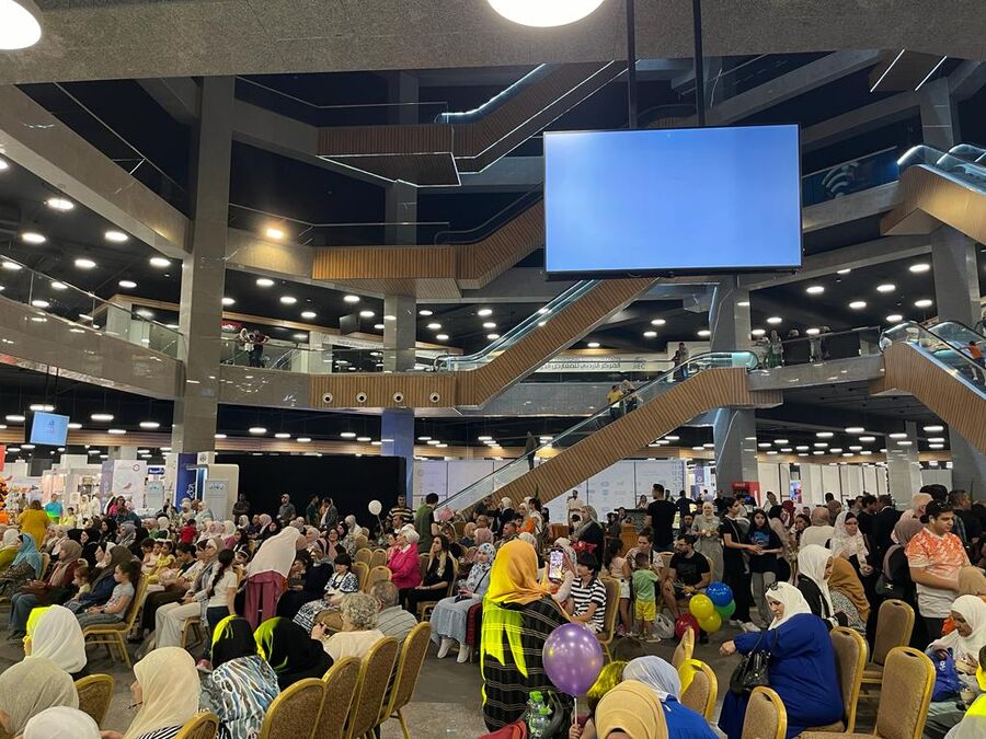 اقبال كثيف على زيارة معرض المستلزمات