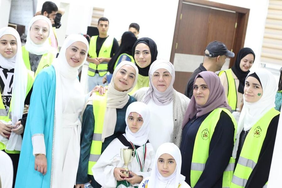 تجمع اشبال اليوم ينثرون الفرح والسعادة