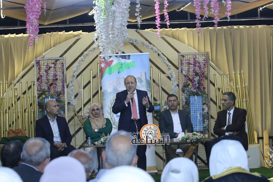 نفاع يشاور في عجلون أكاديميين وسياسيين