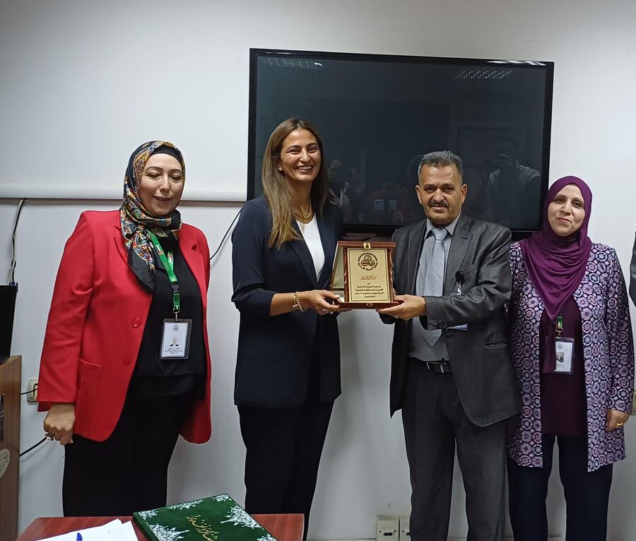 البشير ترعى تخريج المشاركين من السعودية