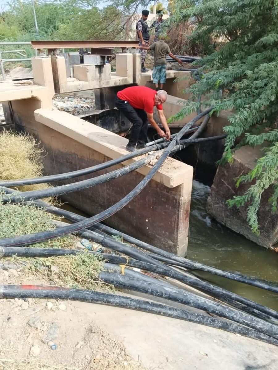 إزالة اعتداءات على مياه قناة الملك