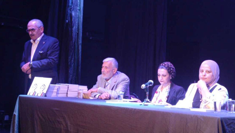 المخرج دلقموني يشهر كتابه عن المسرحي