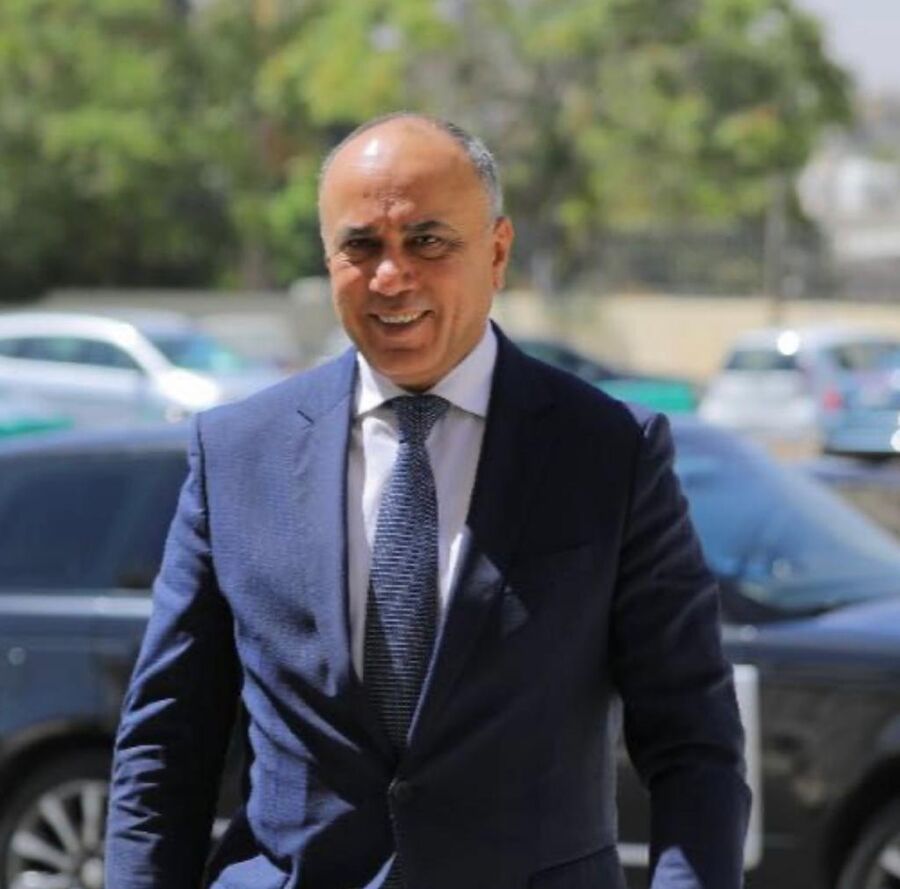 نصار القيسي يعلن ترشحه لرئاسة مجلس