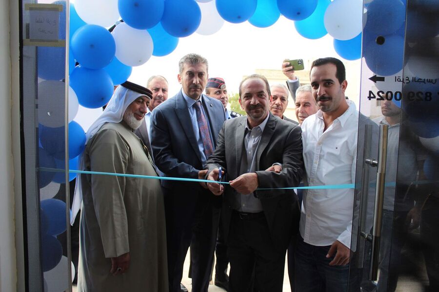 الكايد في ذيبان ويفتتح مركز طوارئ