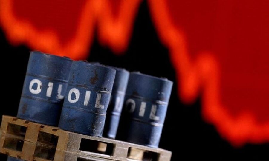 النفط يتجه لتسجيل أكبر انخفاض أسبوعي