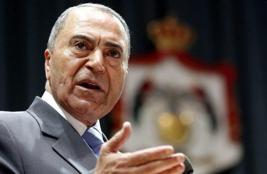 ابو وندي وابناء دورة الضباط الخامسة