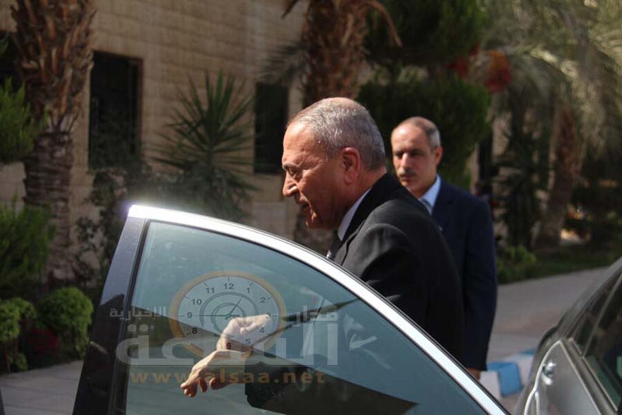 العين حسين هزاع المجالي ينعى د.