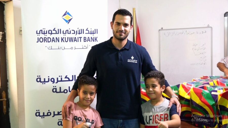 الاردني الكويتي يرعى يوما خيريا في