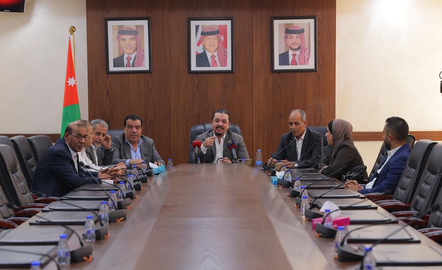 المستقبل النيابية تعلن ترشيح الصفدي لرئاسة