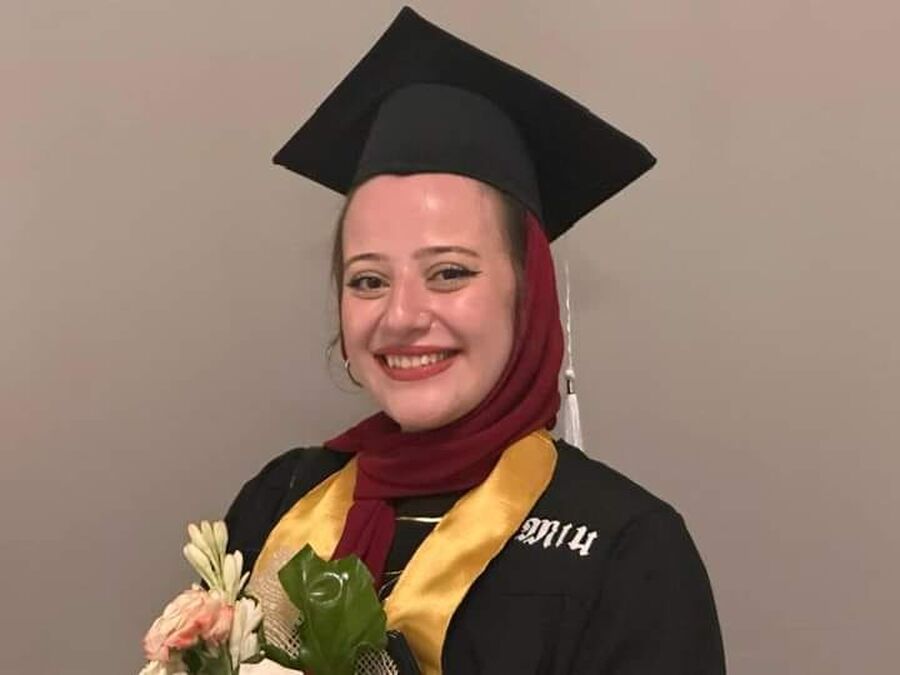 د.ايمان محمود شكل تحصل على مرتبة