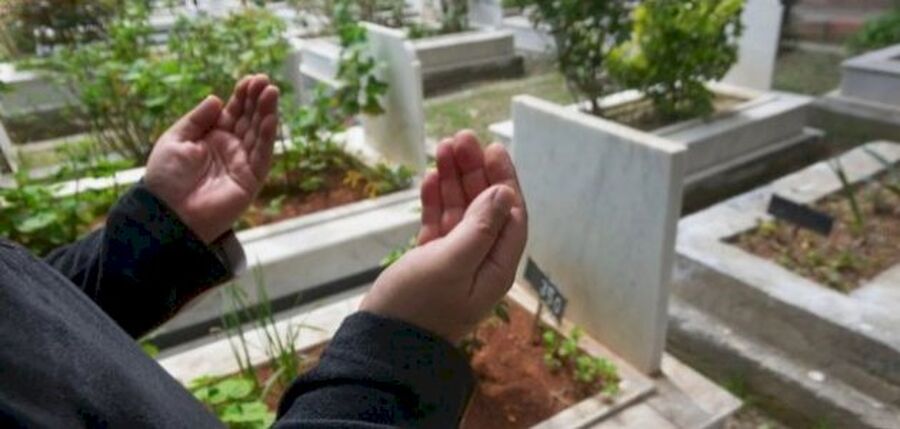 الاردني الاخرس يرثي ابنته حنين