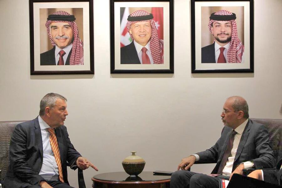 الصفدي يستقبل فيليب لازارين.. ضرورة تكثيف