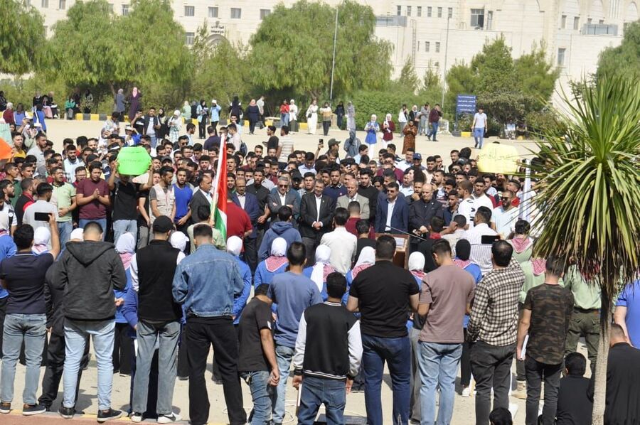 وقفة تضامنية دعما للأقصى وغزة في