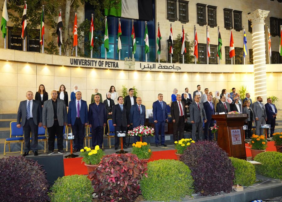 بدران يرعى تخريج الفوج العاشر من