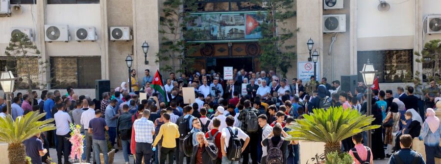 وقفات تضامنية مع الشعب الفلسطيني باربد