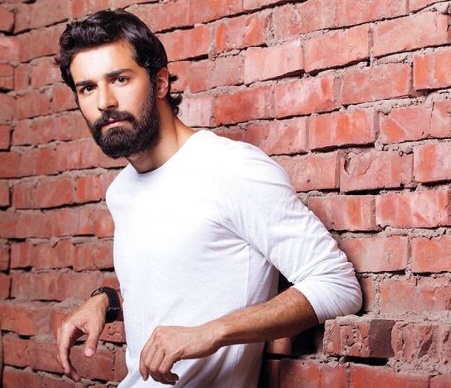 بعد تصدره الترند.. أحمد حاتم يكشف