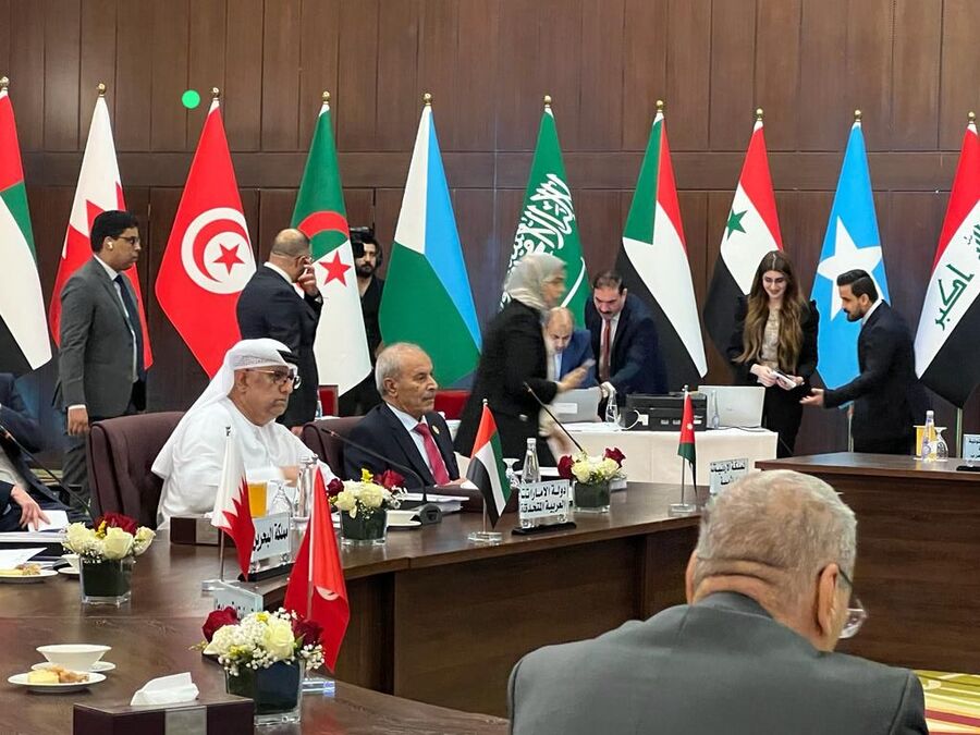 الزيادات يشارك في اجتماعات المكتب التنفيذي