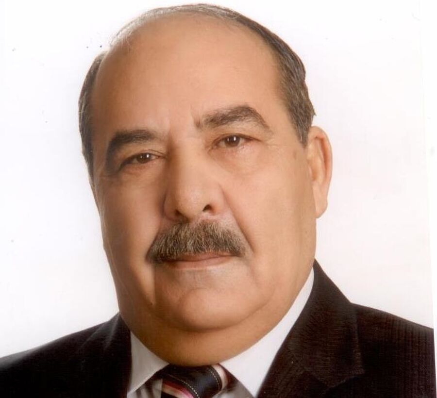 النائب السابق محمد كريم الزبون في