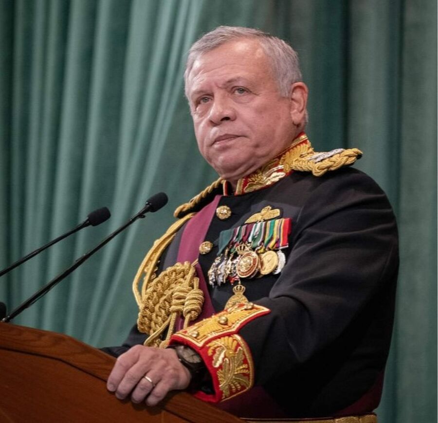 العجلوني: نقف خلف المواقف المشرفة للملك