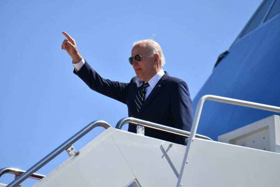 بعد مجزرة المستشفى.. بايدن يغادر البيت